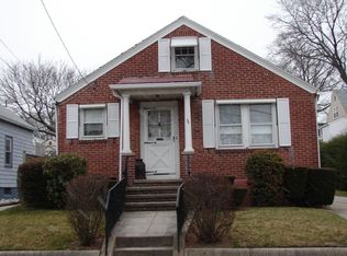 289 Nelson St, Providence, RI 02908