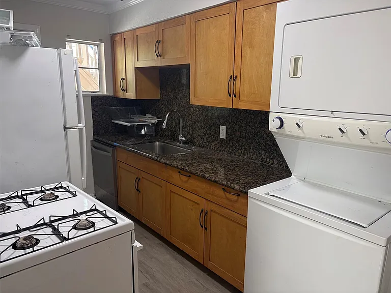 2422 Richton St #1 — Photo 8