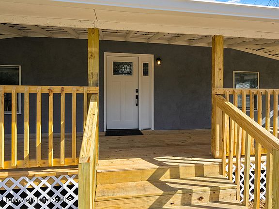5th image of 15034 Lee Ave