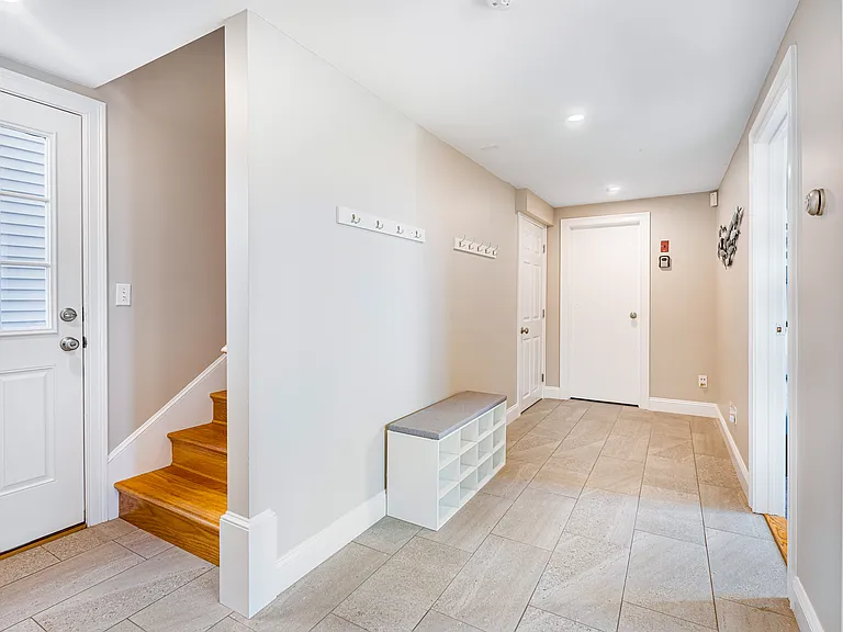 12 Epping Ave — Photo 29