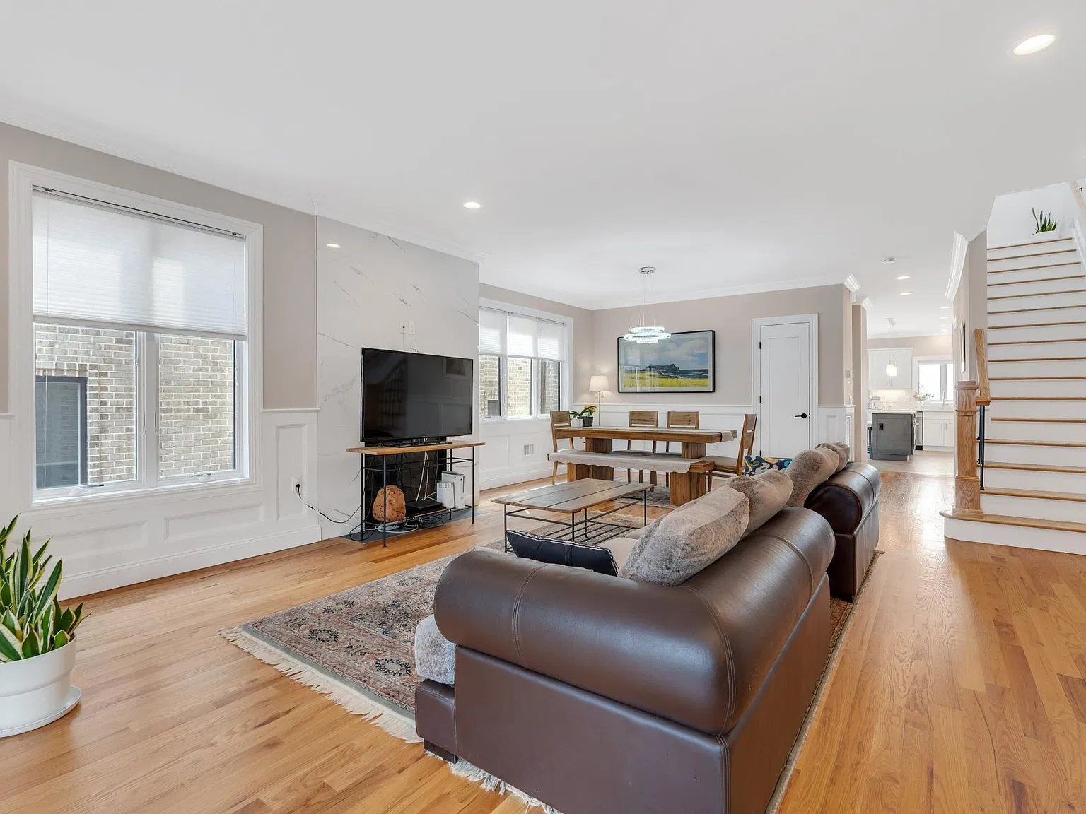 4 bed, 3.5 bath, $6,300 — Photo 2