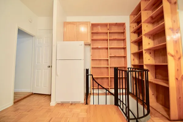 Rented by Sovereign Associates | media 23