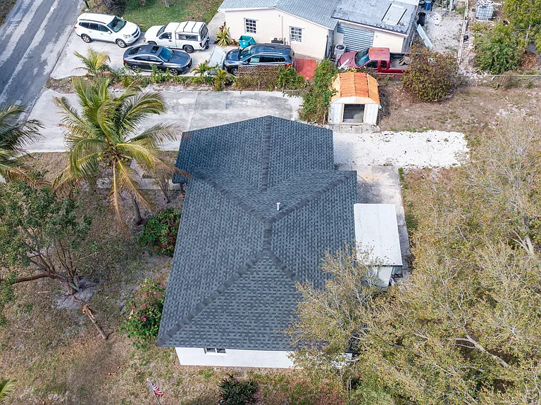 113 SE 8th Ave — Photo 26