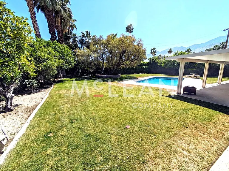 2737 E Plaimor Ave — Photo 13