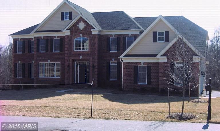 Harding Williamsburg (elevation not representative