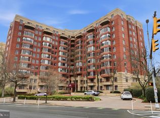 2400 Clarendon Blvd APT 711, Arlington, VA 22201