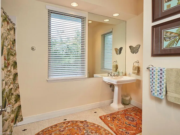 2750 Treasure Ln — Photo 23