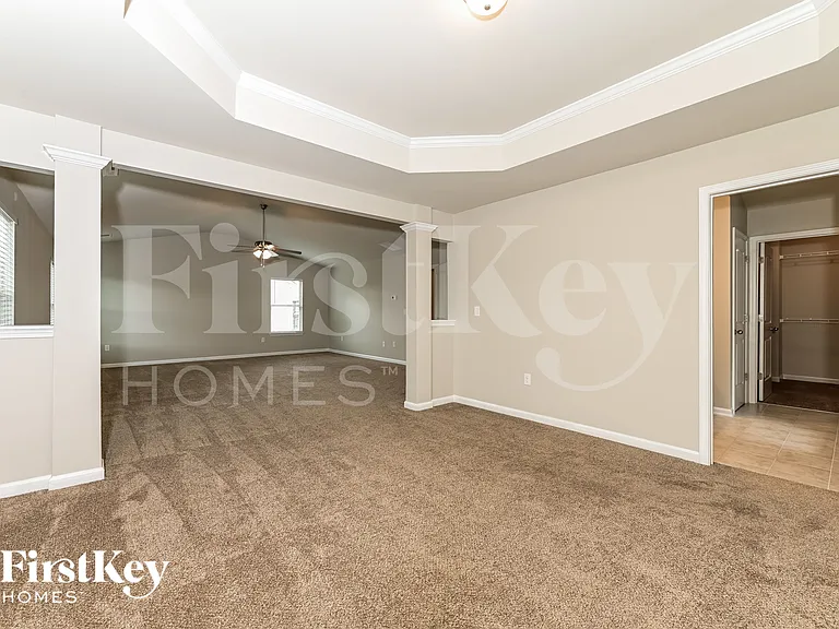 145 Janney Cir — Photo 8