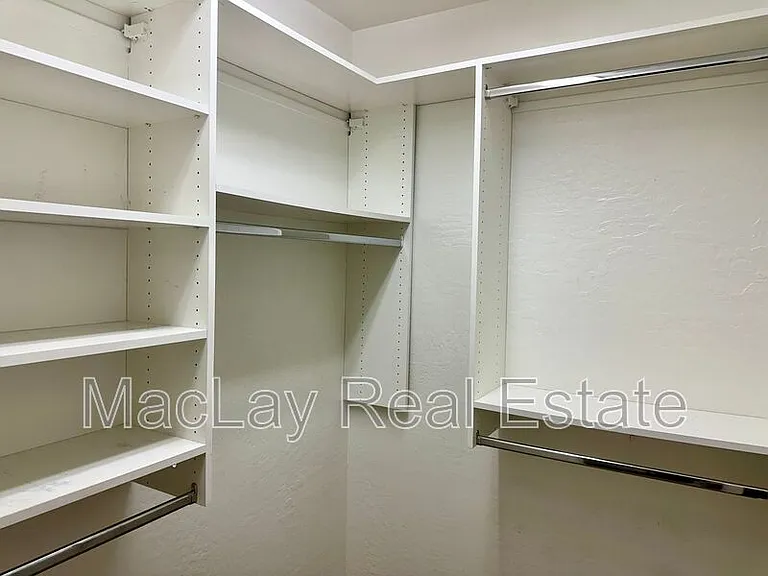 5809 E Hampton Ave — Photo 15
