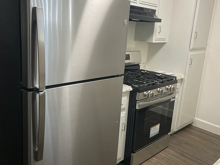 921 E Devonshire Ave #921 — Photo 4