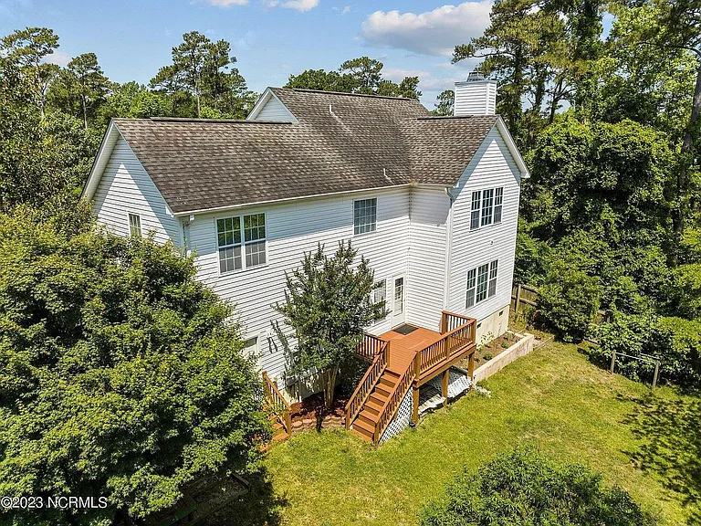 1010 Meridian Dr — Photo 48