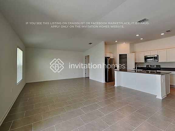 4th image of 3067 Blue Bonnet Ln