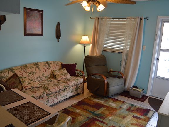 Full size pull out sofa