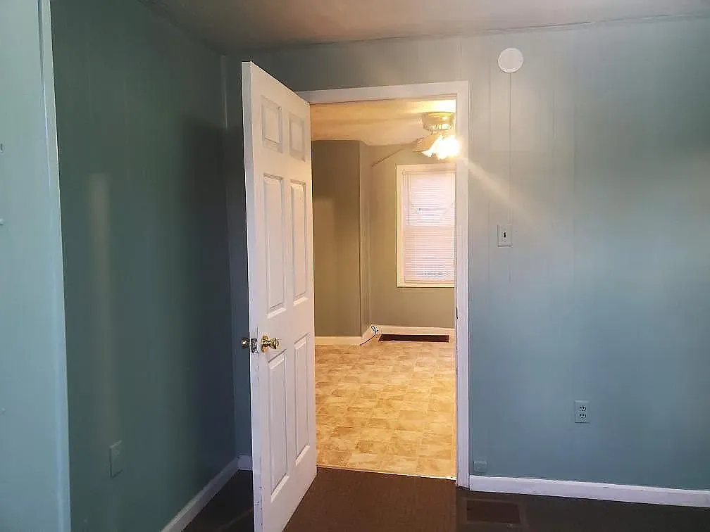 2231 Chase St — Photo 1