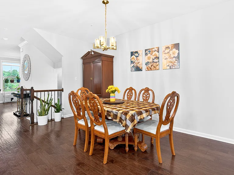408 Fairmont Dr — Photo 13