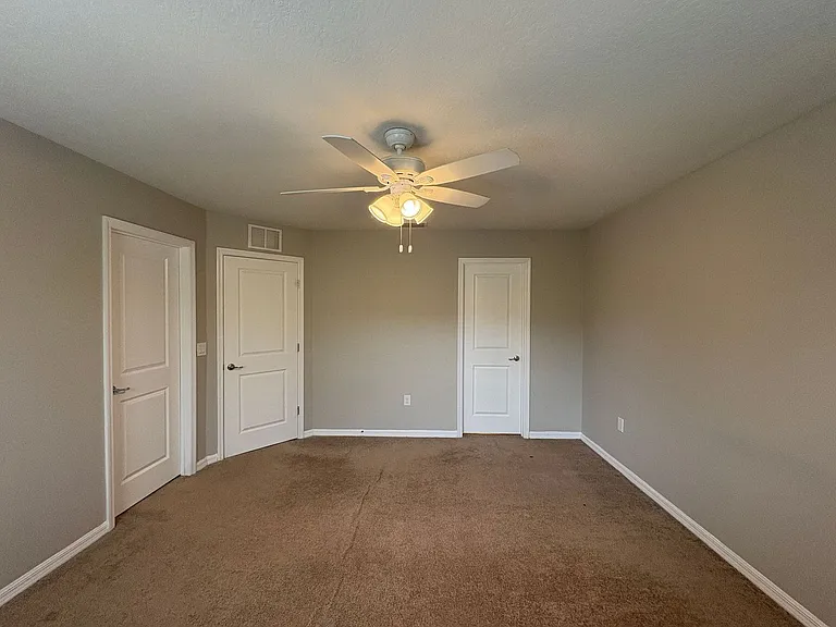 5044 Walker St — Photo 18