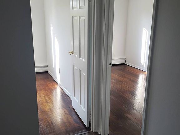 5th image of 2601 E 63rd St #2