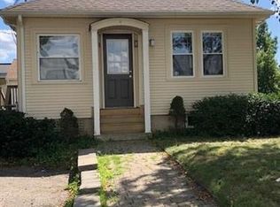 9 Cadorna St, East Providence, RI 02914