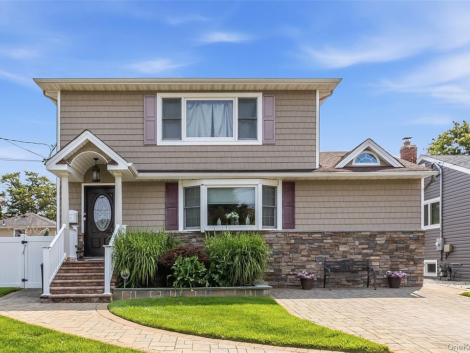 1st image of 1761 Harold Avenue