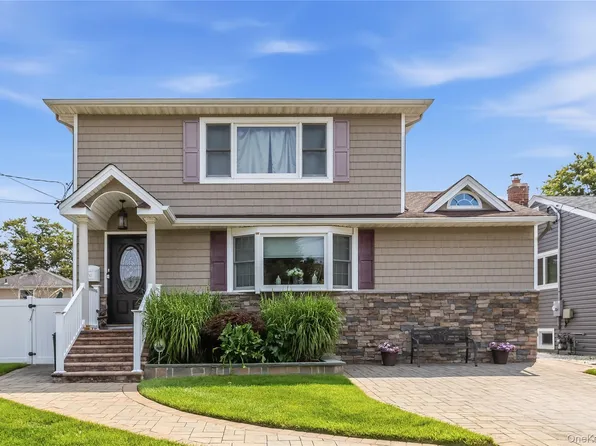 1761 Harold Avenue, Wantagh, NY 11793