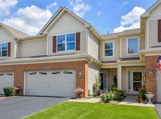 184 Birch Ln, Saint Charles, IL 60175