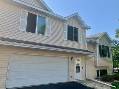 1373 S Trail Dr, Faribault, MN, 55021