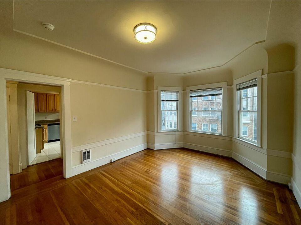 1st image of 2765 Gough St #8