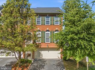 8058 Samuel Wallis St, Lorton, VA 22079