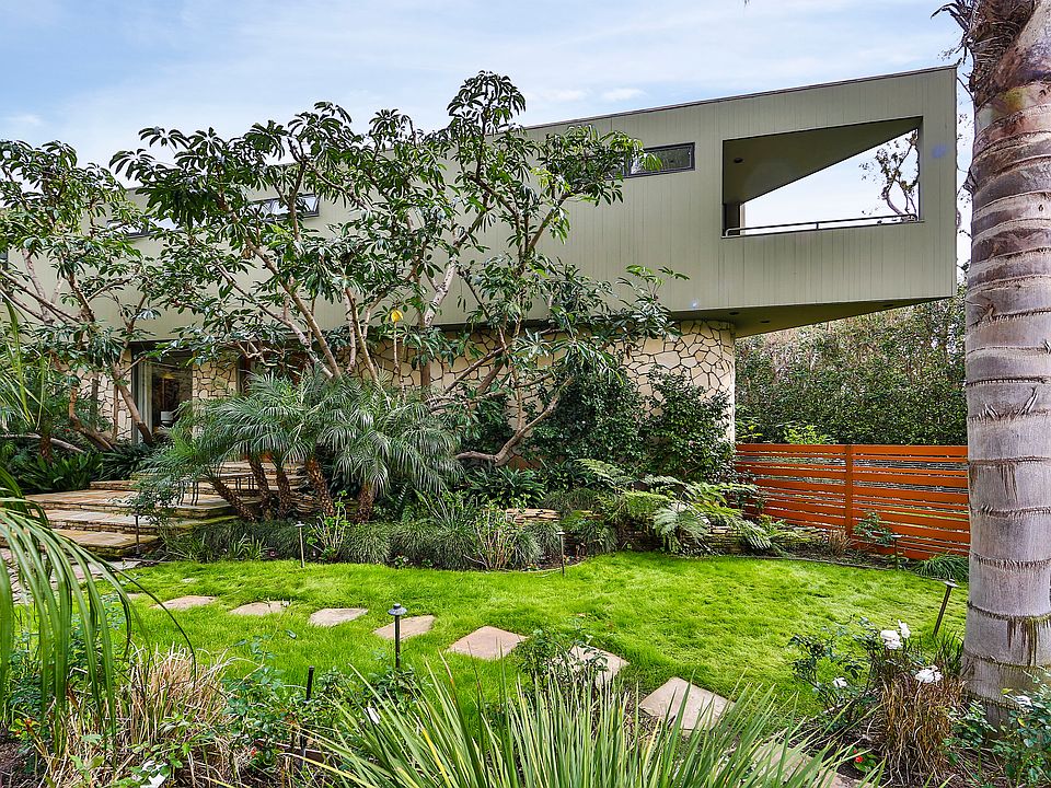 1st image of 23256 Mariposa De Oro St
