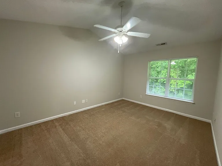Meridian Park Apartments — Photo 87