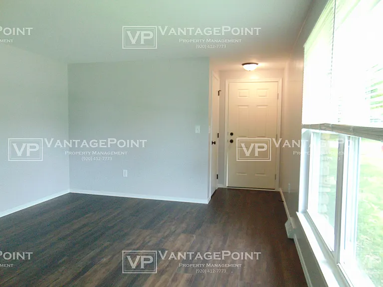 1009 Rogues Way — Photo 6