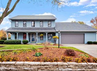 1525 Benham Dr, Fort Wayne, IN 46815