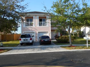 2985 NE 4th St, Homestead, FL 33033