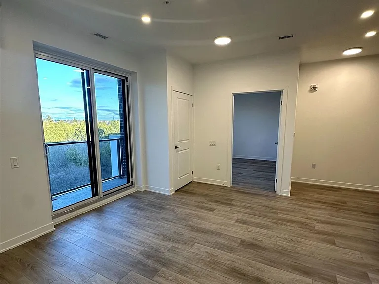 385 Arctic Red Dr #401 — Photo 6