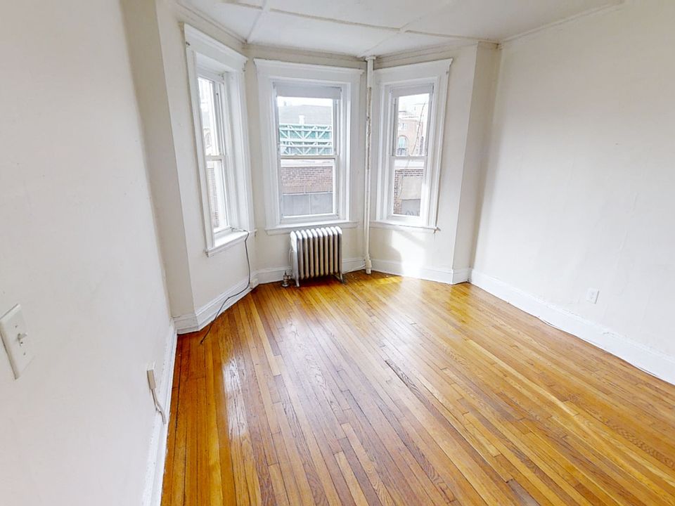 1st image of 1175 Boylston St APT 5*