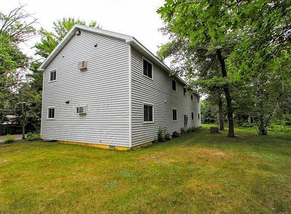 3rd image of 24852 Hazelwood Dr APT 3
