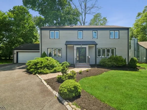 12 Arbor Ct, Livingston Twp., NJ 07039