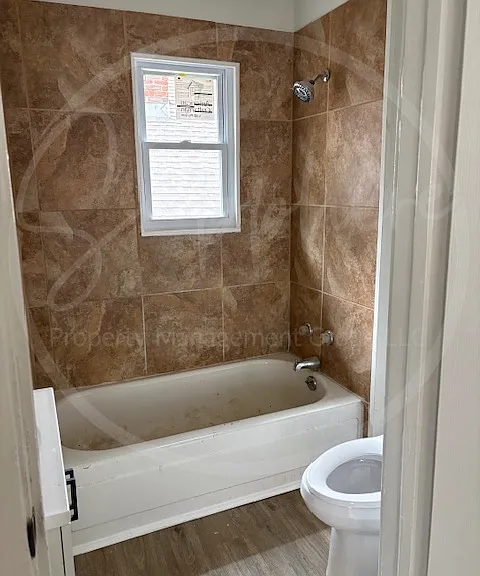 1508 E 49th Ter — Photo 15