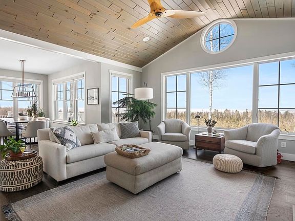 4th image of 11375 Summerhill Way