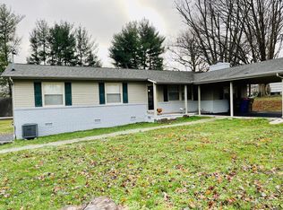 3004 Walnoaks Rd, Knoxville, TN 37921