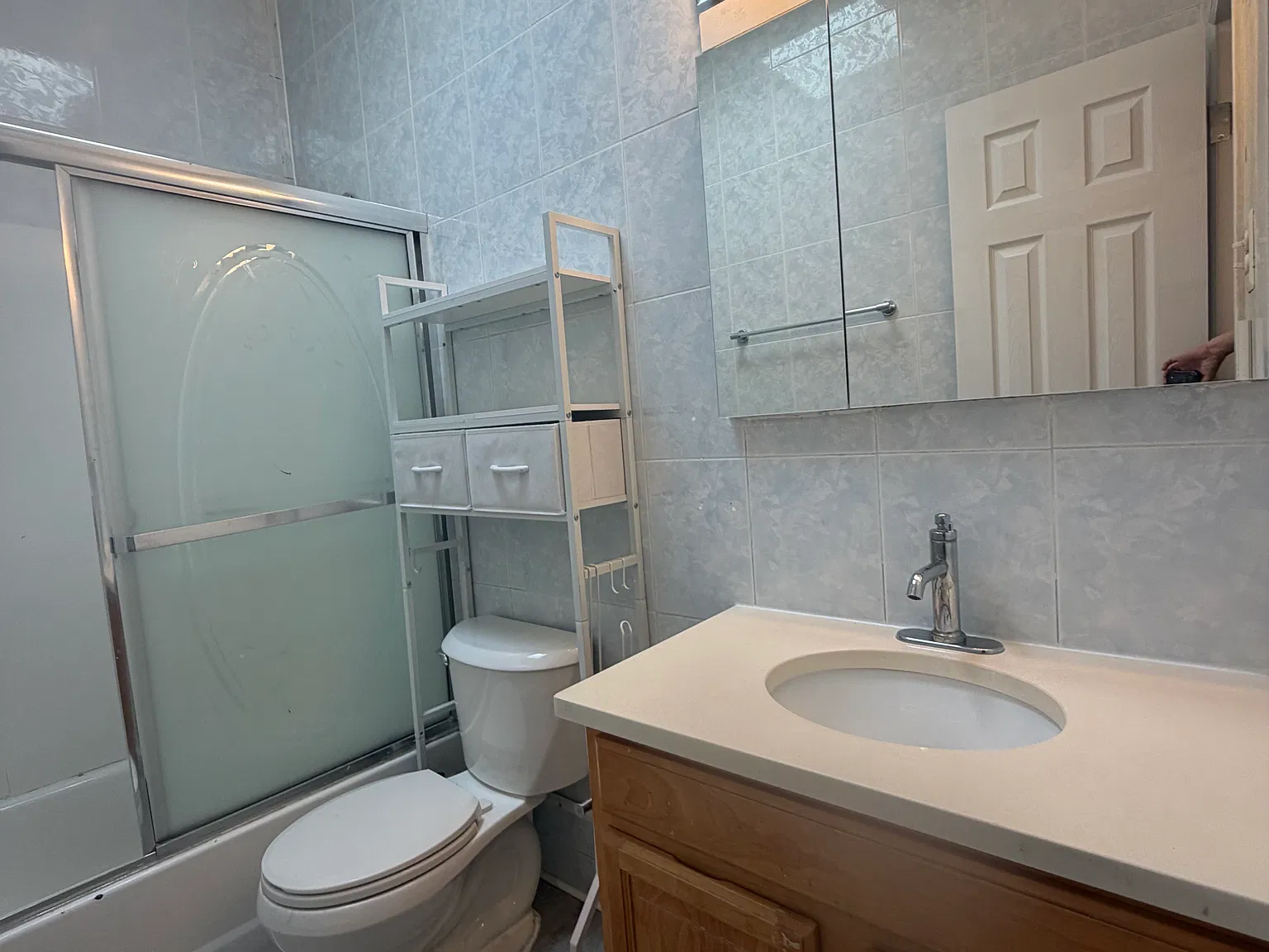 3 bed, 1050 sqft, $3,250 — Photo 4