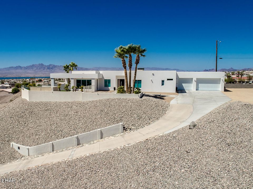 1st image of 3285 Crestwind Dr