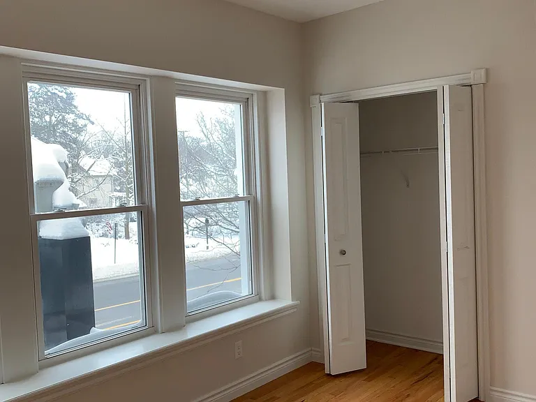 319 E Grand River Ave #1 — Photo 17