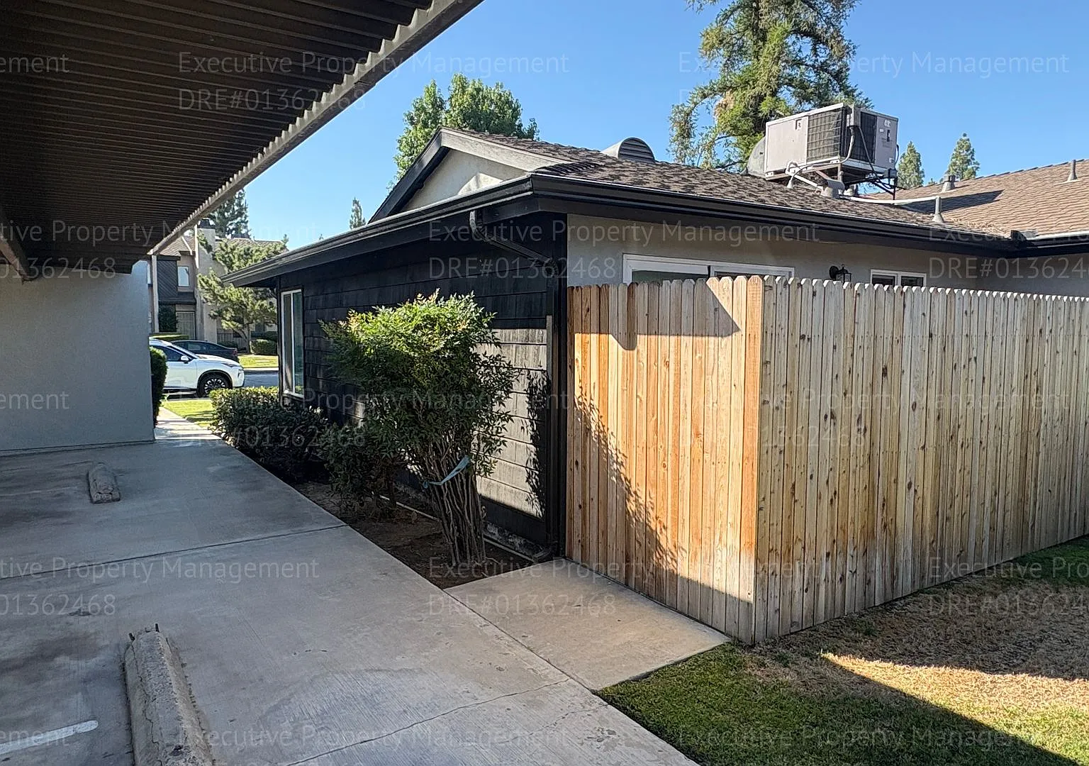 709 Deseret Way — Photo 4