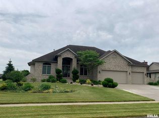 2704 Muirfield Rd, Springfield, IL 62711