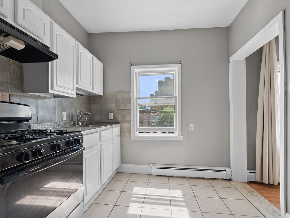 1st image of 6813 Park Ave Floor 3