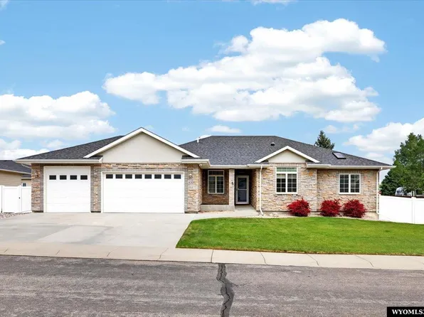 1406 Yorkshire Ave, Casper, WY 82609