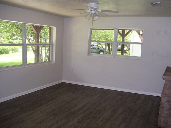 3rd image of 10 S Osceola St