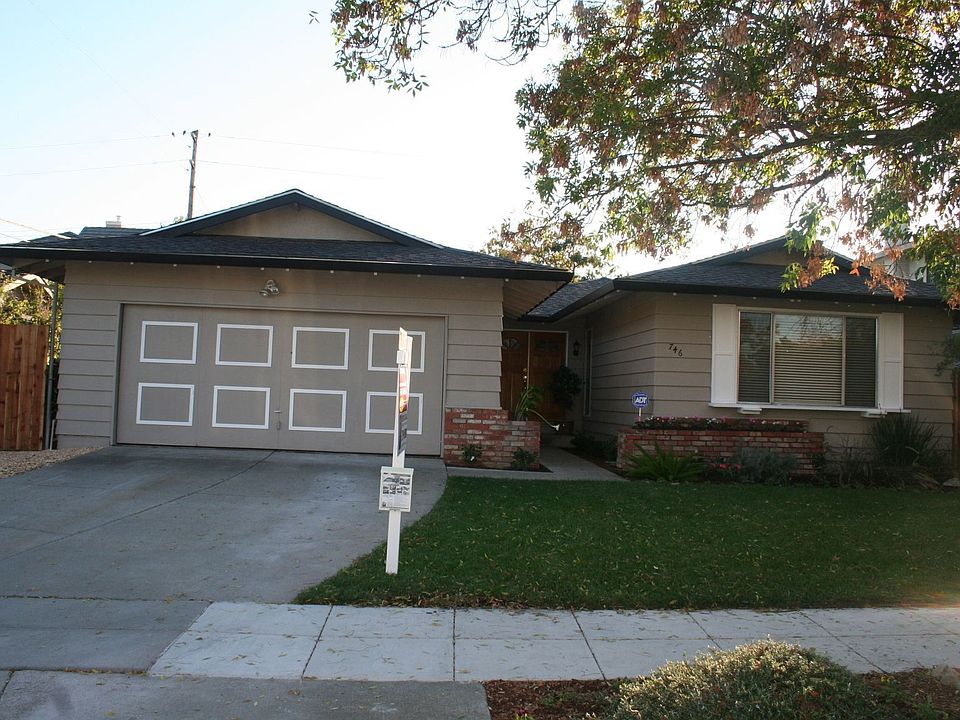 1st image of 746 Dailey Ave