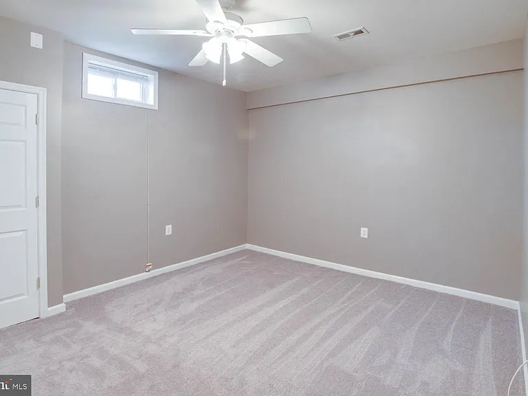 42100 Porch Light Dr — Photo 9